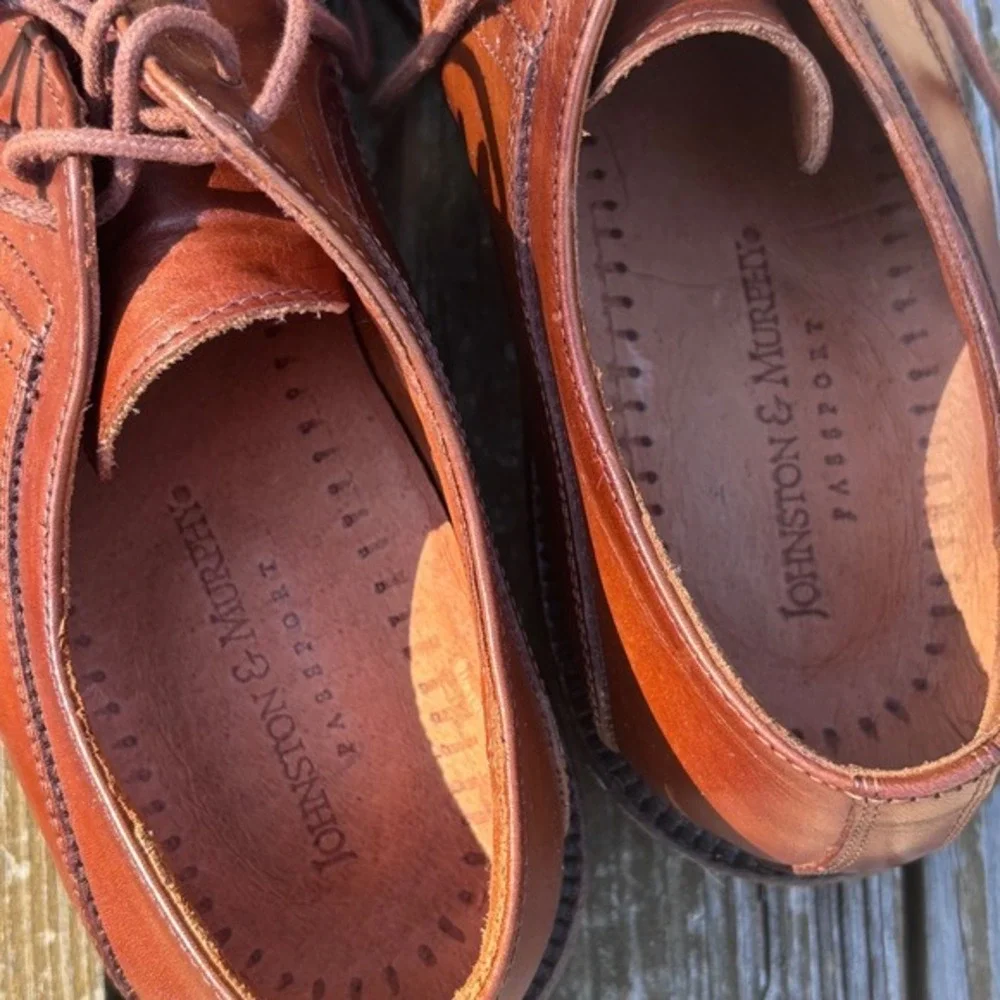 Johnston & Murphy attire smoke type